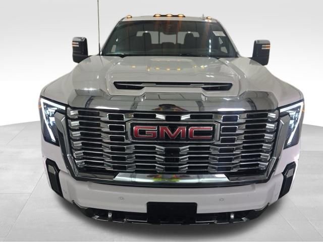 Used 2024 GMC Sierra 2500 Denali w/ Denali Reserve Package AWD/4WD video 2