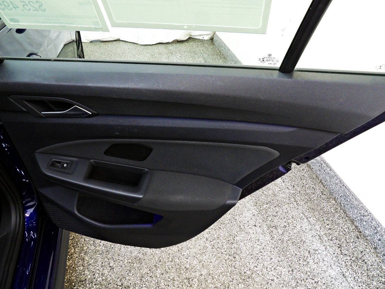 Used 2022 Volkswagen GTI SE FWD image 12