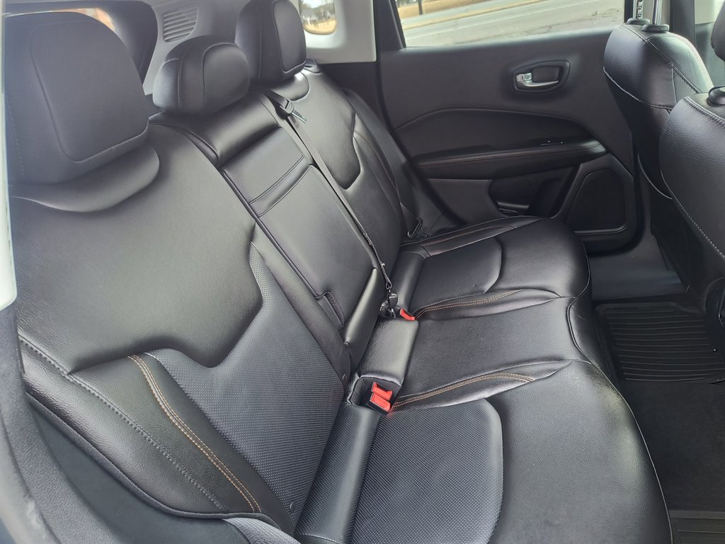 Used 2018 Jeep Compass Limited AWD/4WD image 28