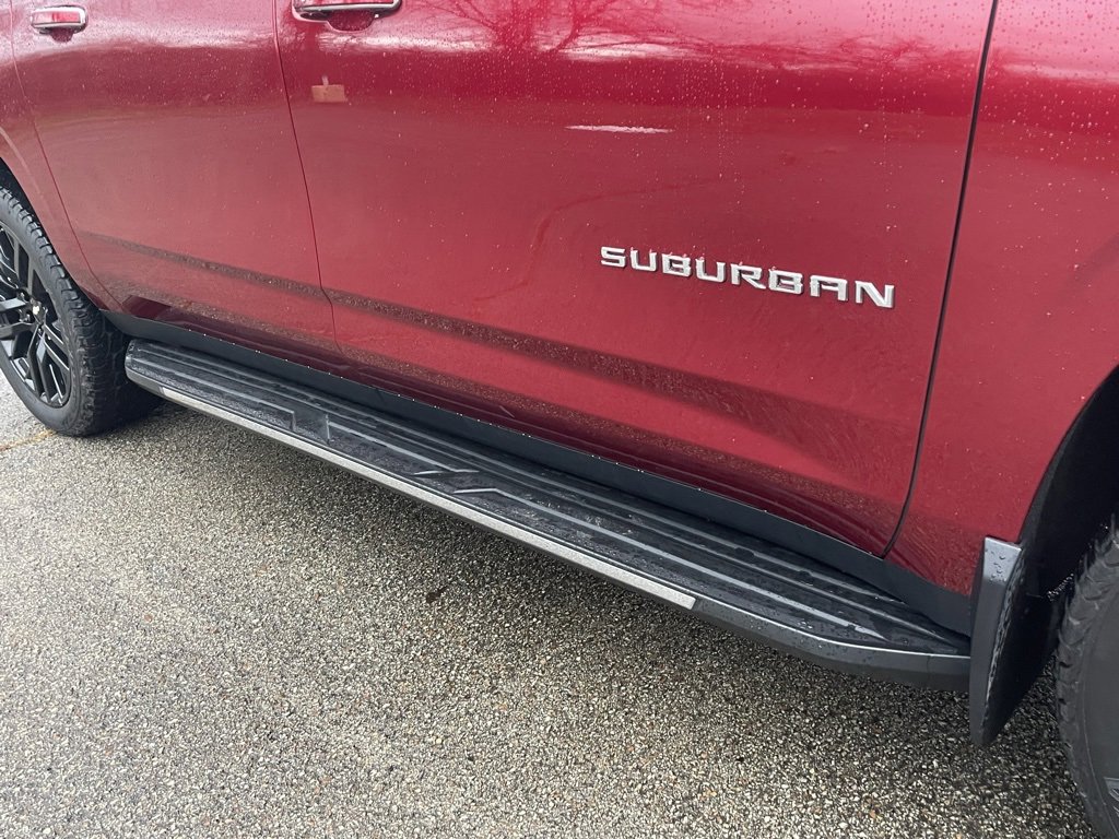 Certified 2021 Chevrolet Suburban Premier w/ Premium Package image 11