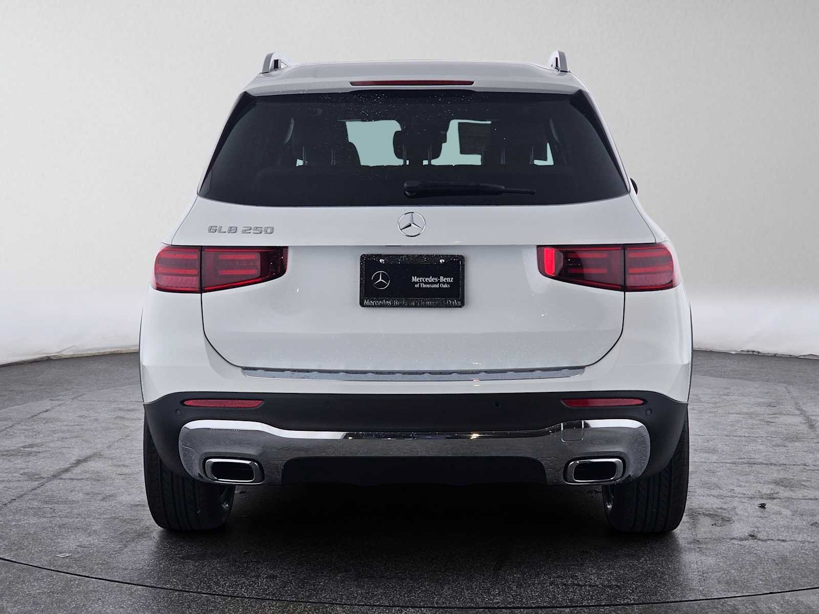 New 2026 Mercedes-Benz GLB 250 image 4