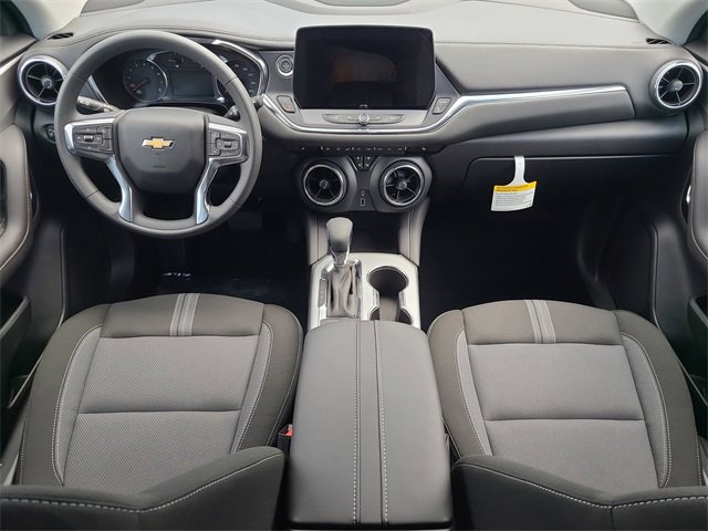 New 2025 Chevrolet Blazer LT w/ Midnight/Sport Edition image 11