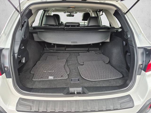 Used 2019 Subaru Outback 3.6R Limited AWD/4WD image 6
