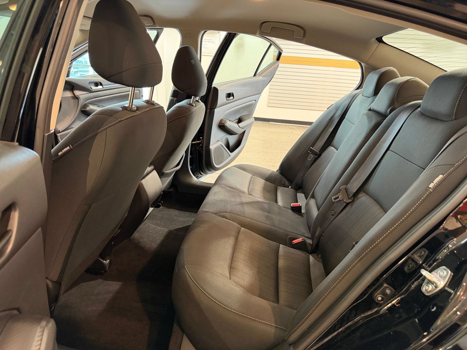 Used 2025 Nissan Altima 2.5 SV FWD image 24
