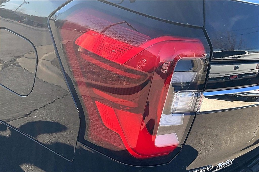 Used 2024 Ford Expedition Limited image 31