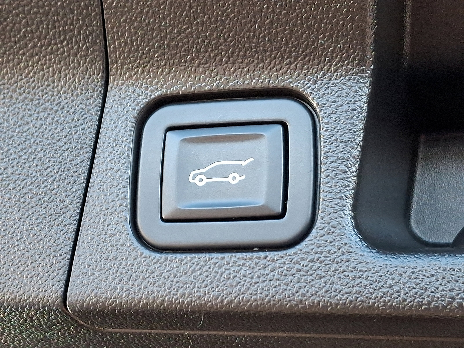 Used 2019 GMC Acadia SLT w/ LPO, Floor Liner Package image 32