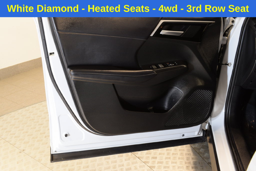 Used 2023 Mitsubishi Outlander SE AWD/4WD image 15