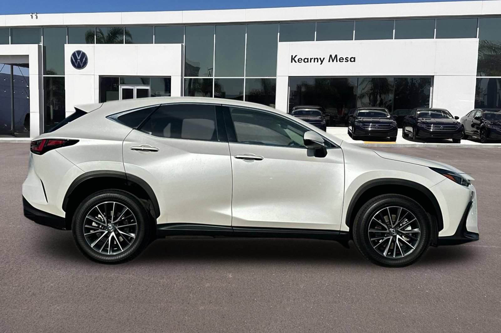 Used 2022 Lexus NX 350h AWD image 3