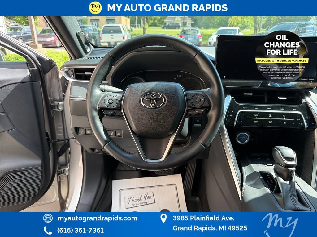 Used 2021 Toyota Venza Limited w/ Advanced Technology Package AWD/4WD image 13
