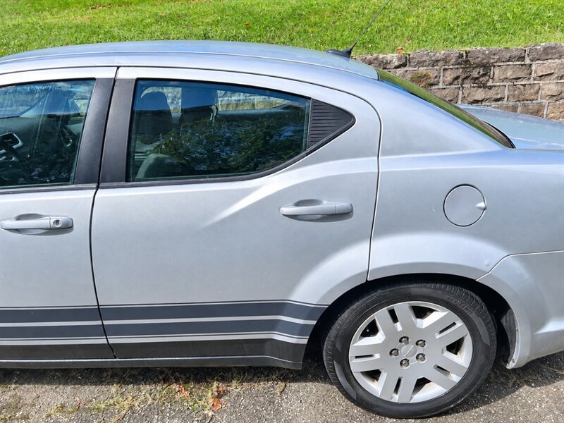 Used 2011 Dodge Avenger Express FWD image 24