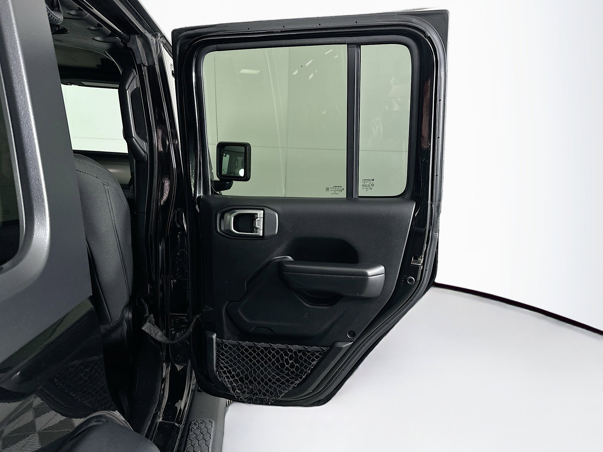 Used 2020 Jeep Wrangler Unlimited Sport S image 28