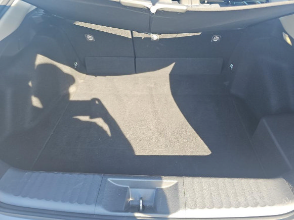 Used 2025 Toyota Prius LE FWD image 6
