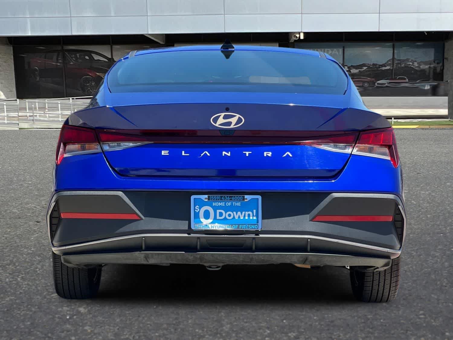 Used 2024 Hyundai Elantra SEL FWD image 8