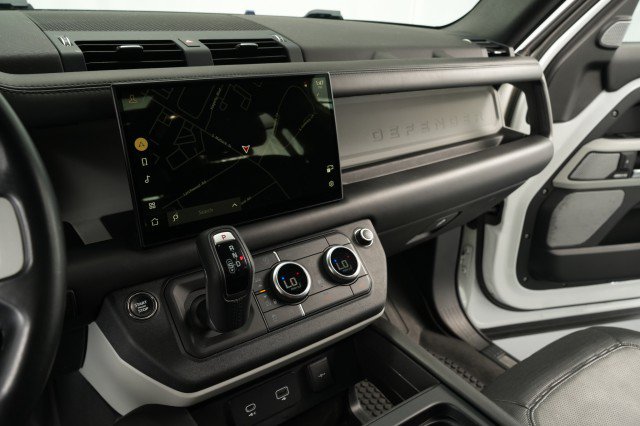 Used 2023 Land Rover Defender 130 X-Dynamic SE AWD/4WD image 37