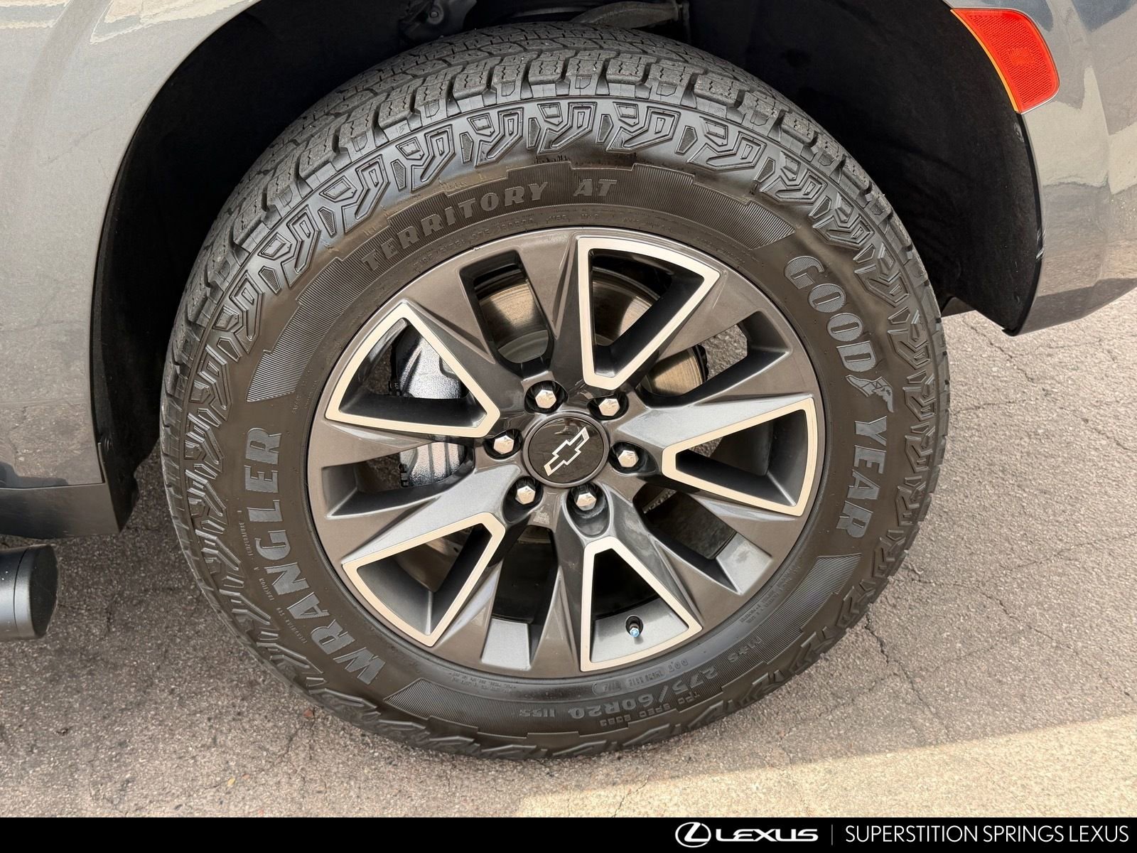 Used 2021 Chevrolet Tahoe Z71 w/ Z71 Off-Road Package image 10