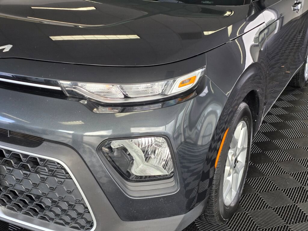 Used 2022 Kia Soul LX w/ Technology Package image 10