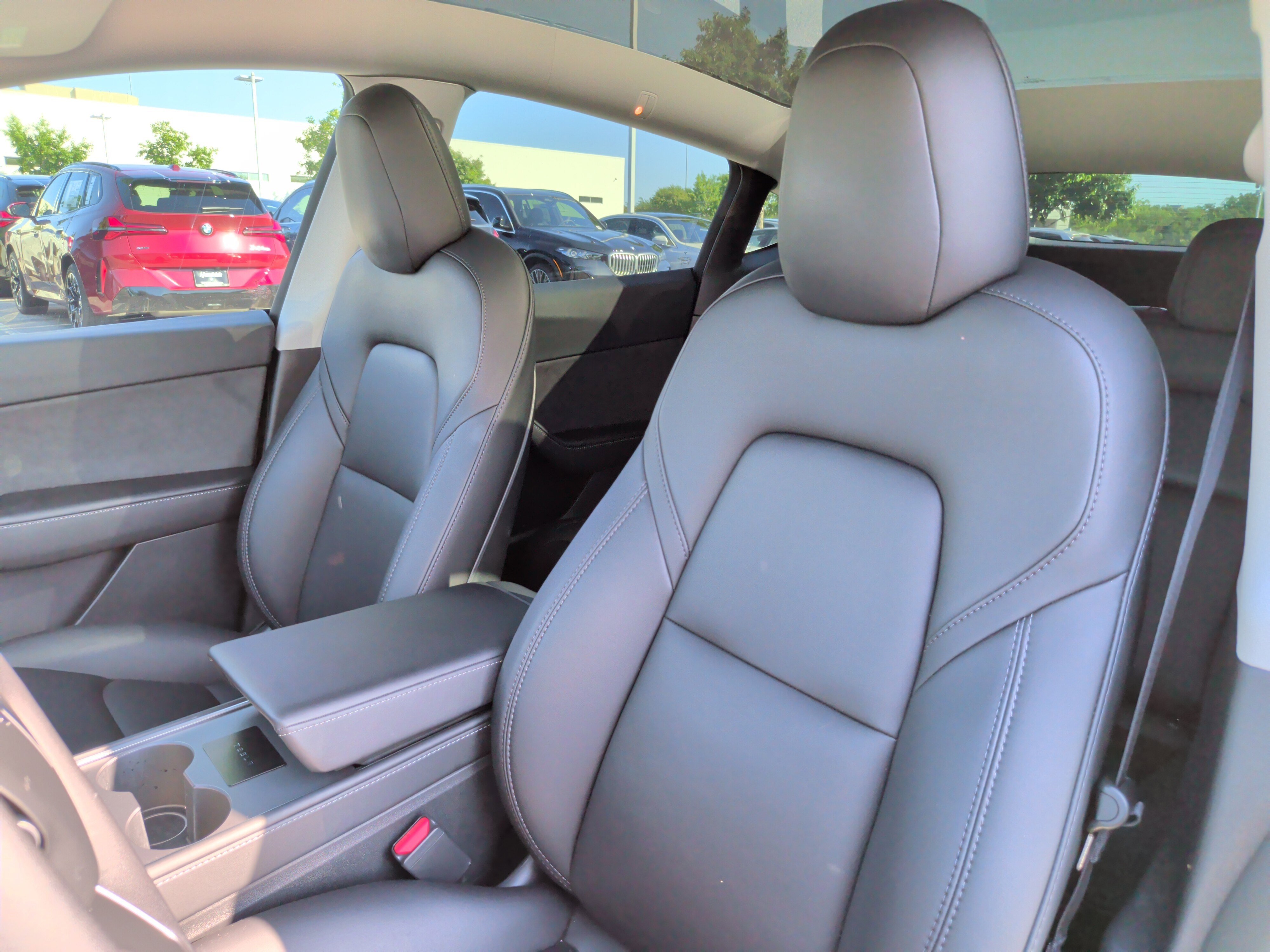 Used 2022 Tesla Model Y Long Range AWD/4WD image 20