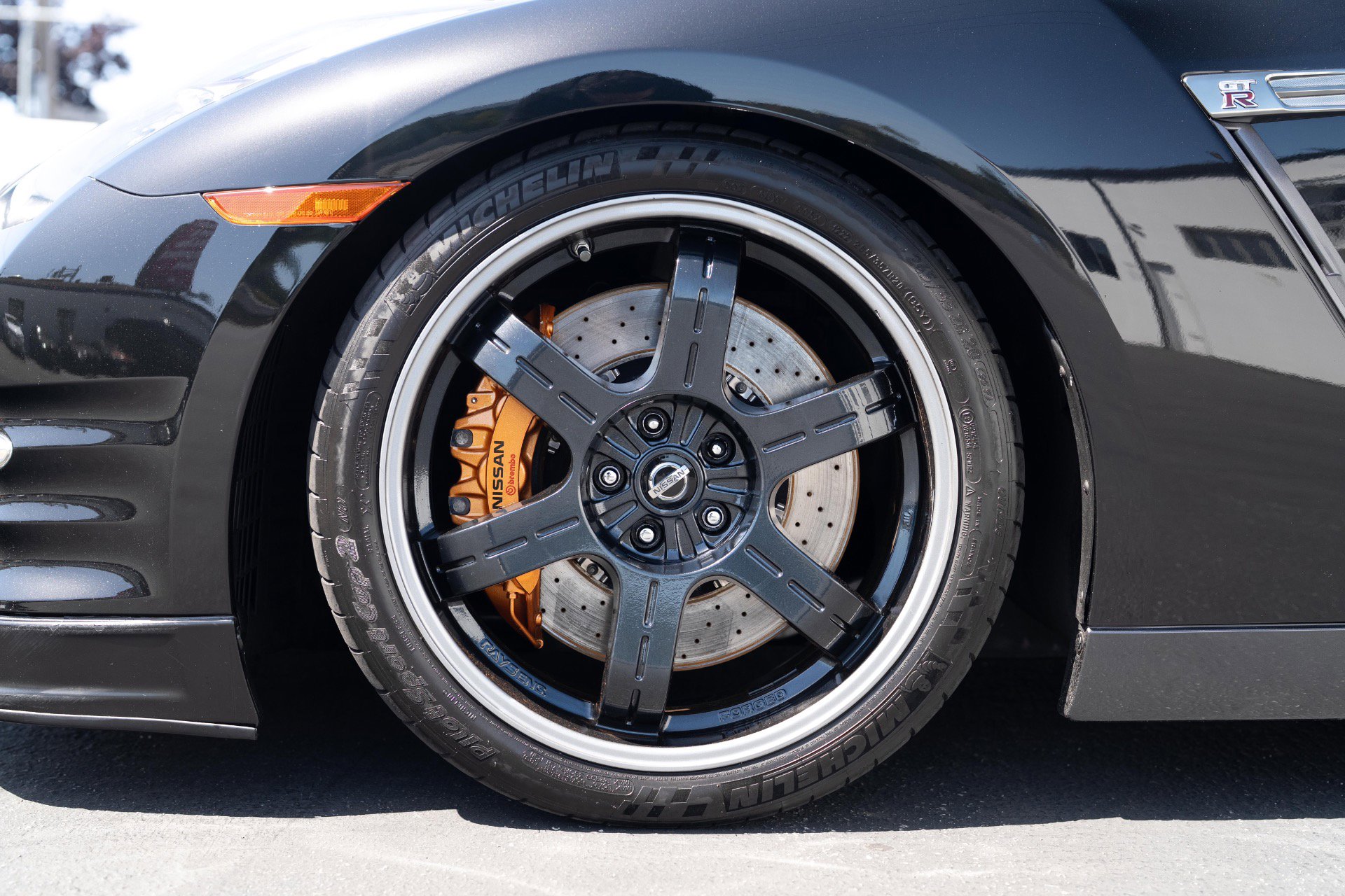 Used 2013 Nissan GT-R Black Edition AWD/4WD image 25