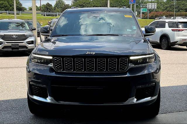 Used 2024 Jeep Grand Cherokee L Summit AWD/4WD image 2