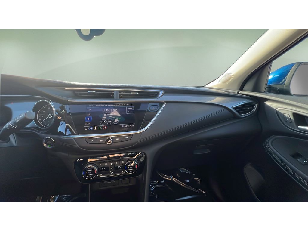 Used 2020 Buick Encore GX Select AWD/4WD image 17