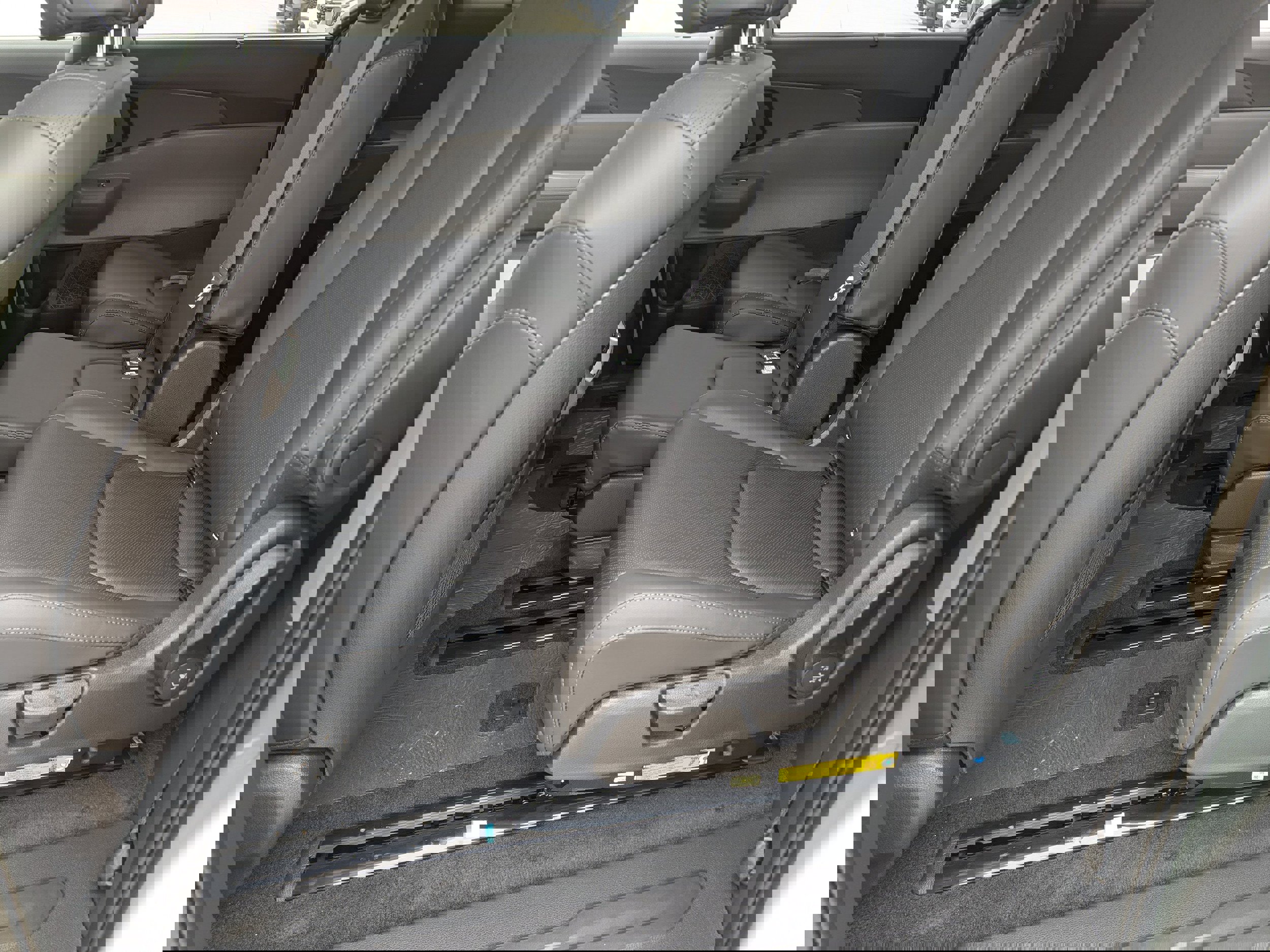 New 2026 Kia Carnival EX image 4