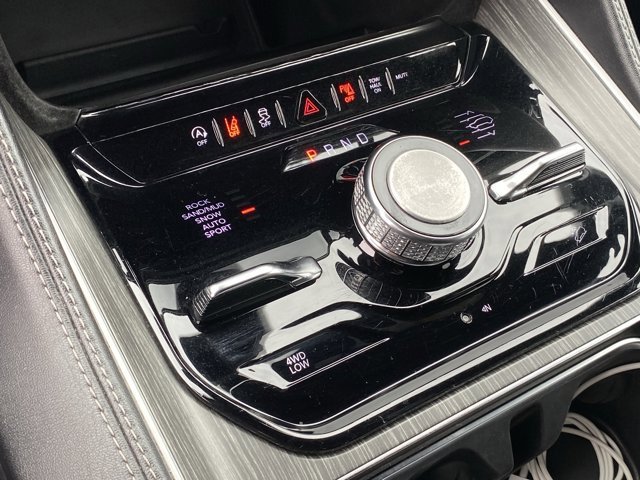 Used 2023 Jeep Wagoneer Series III w/ Preferred Equipment Group image 20