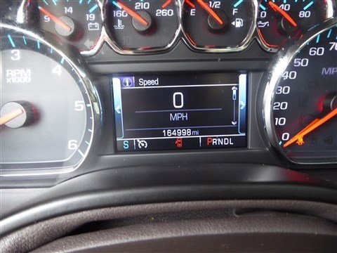 Used 2019 Chevrolet Suburban LT image 14