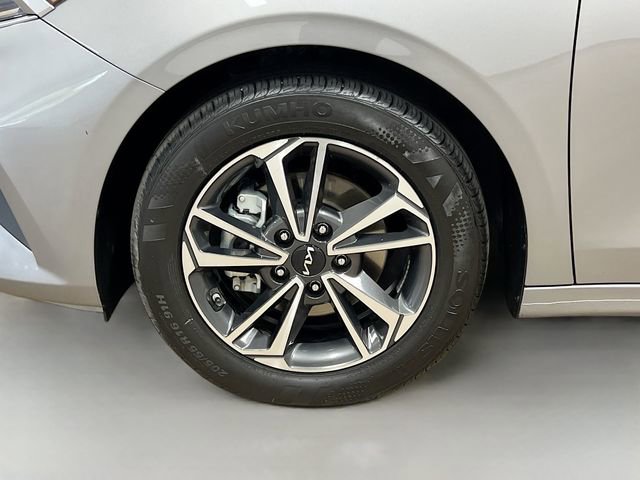 Certified 2024 Kia Forte LXS FWD image 29