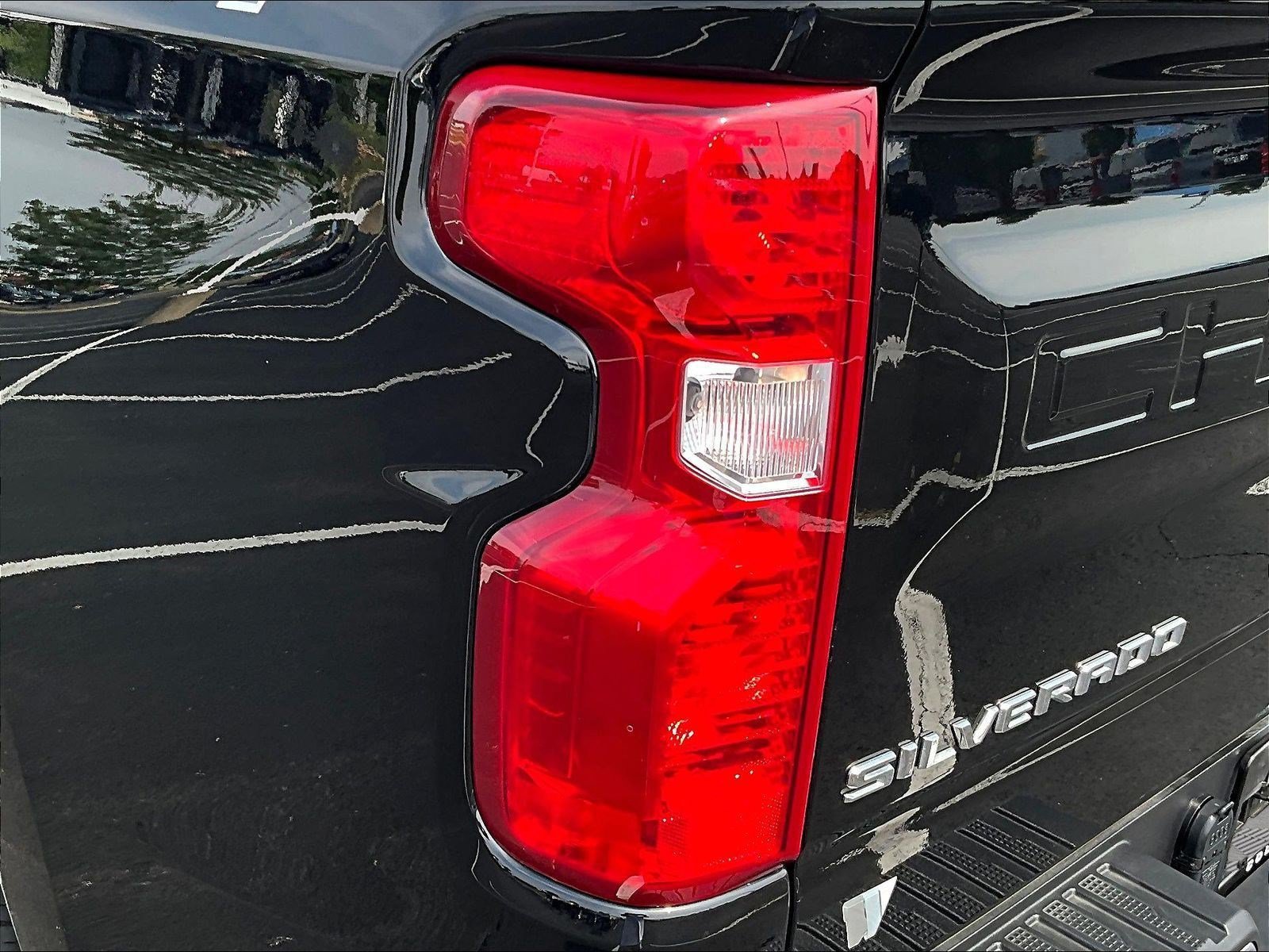 Used 2026 Chevrolet Silverado 1500 LT AWD/4WD image 23