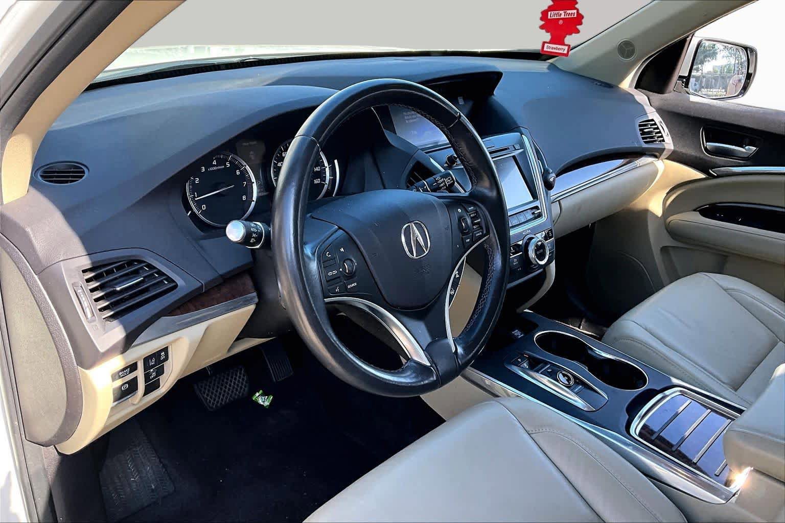Used 2017 Acura MDX FWD image 16