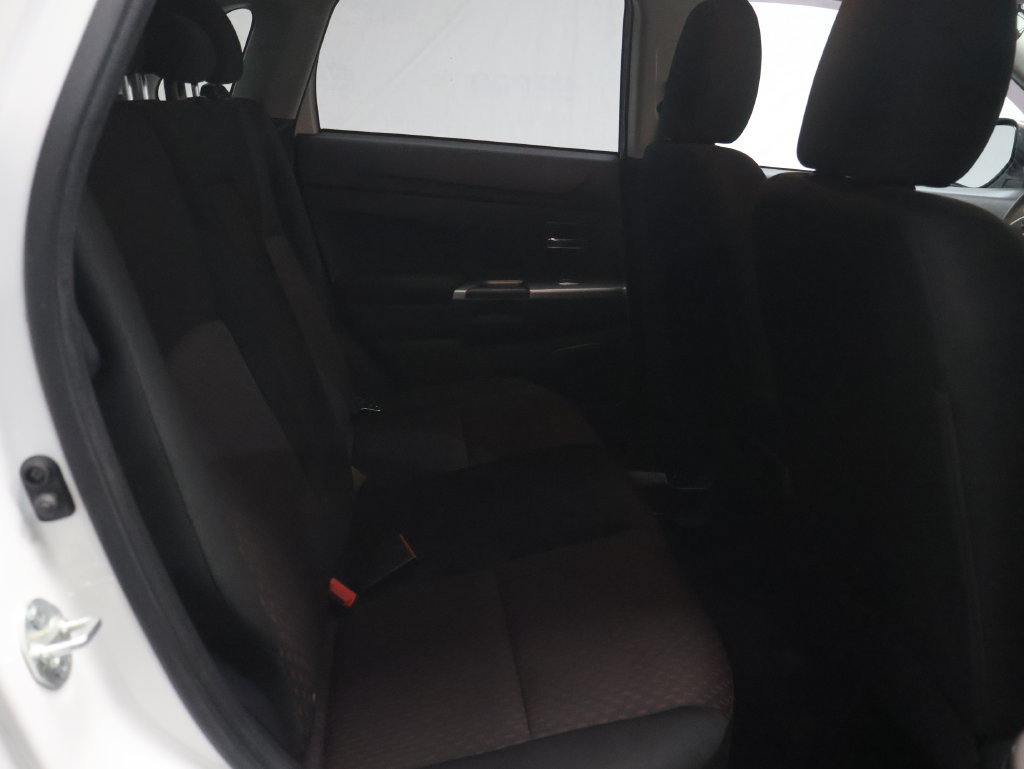 Used 2019 Mitsubishi Outlander Sport ES AWD/4WD image 12