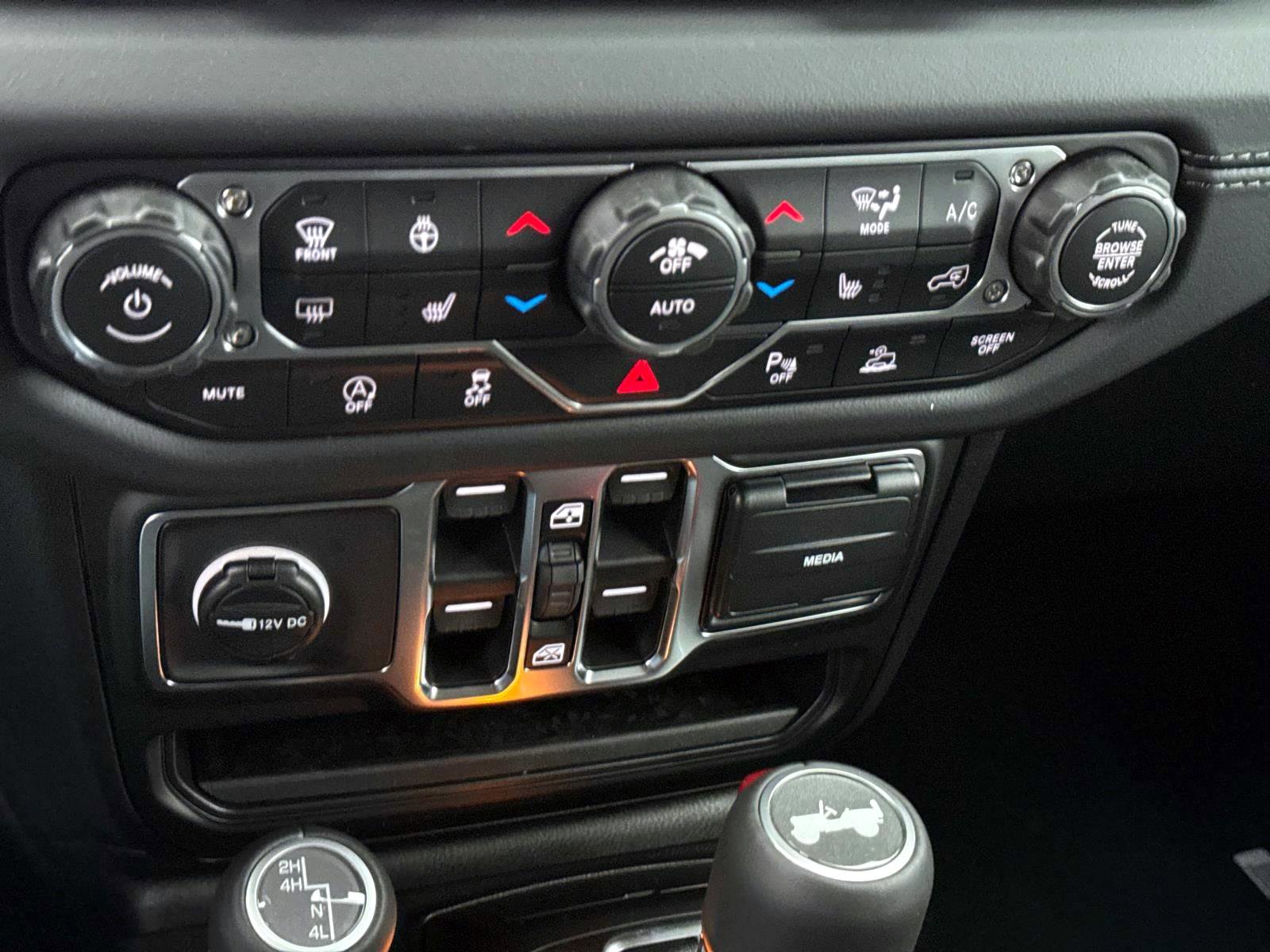 New 2026 Jeep Wrangler Unlimited Sahara image 15