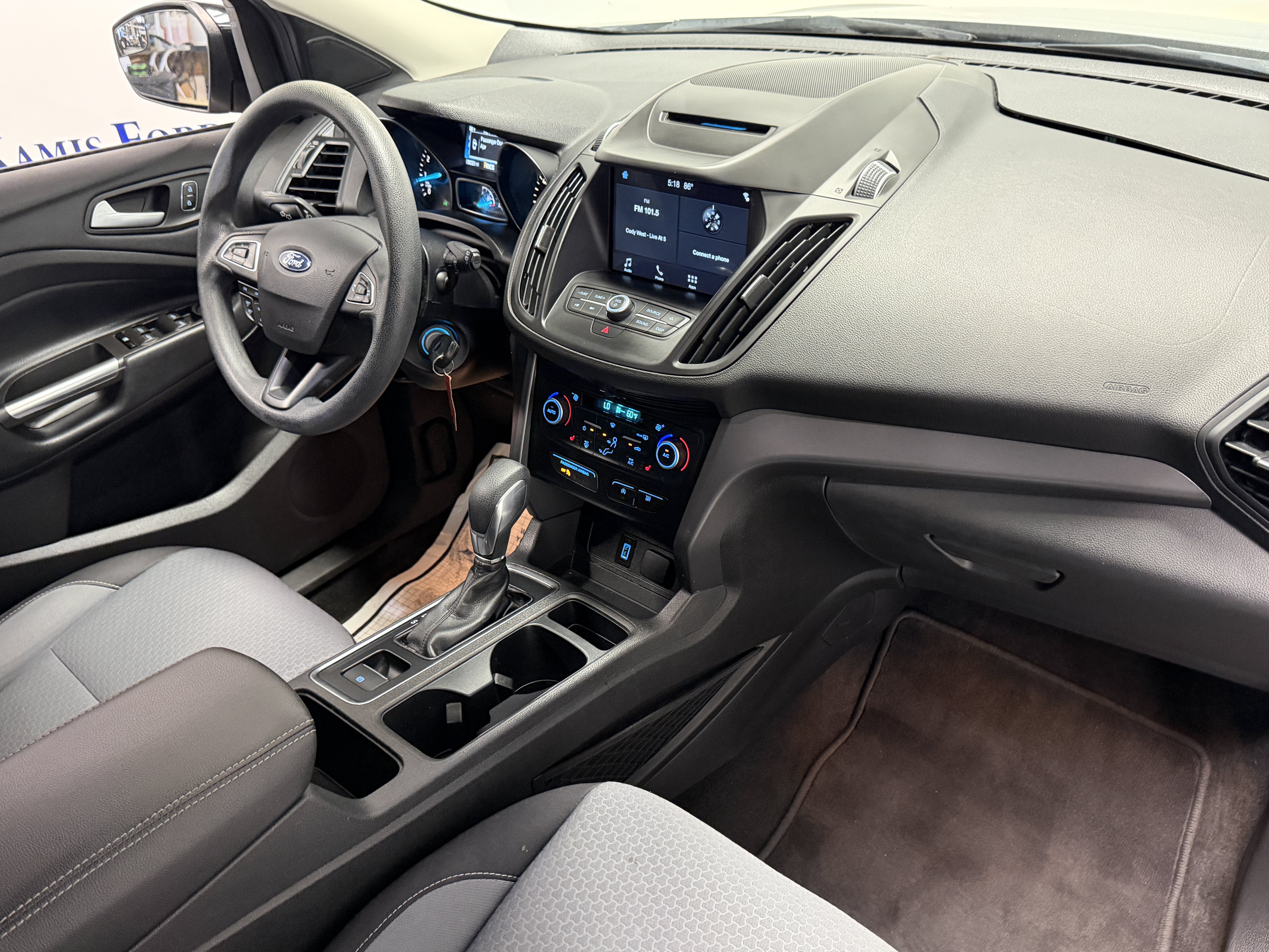 Used 2018 Ford Escape SE w/ SE SYNC Package FWD image 18