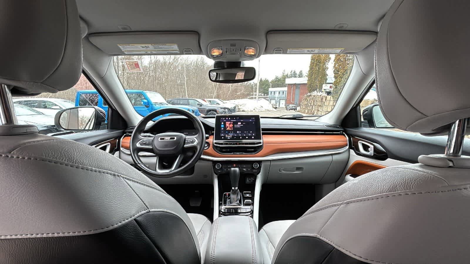 Used 2022 Jeep Compass Limited image 25