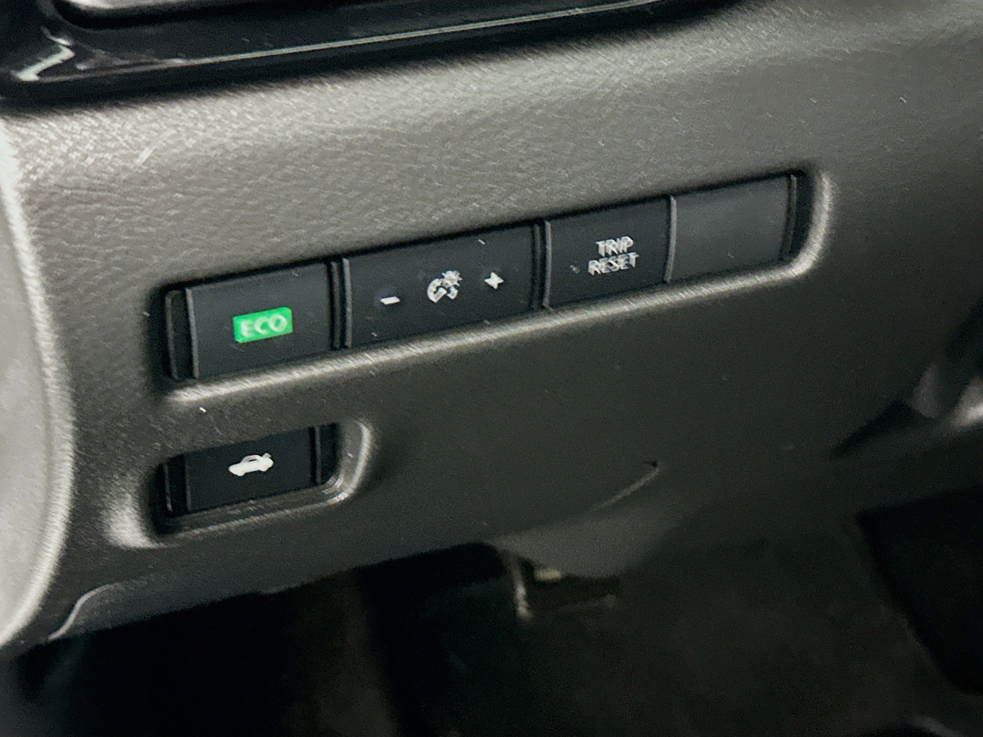 Used 2022 Nissan Sentra SR w/ SR Premium Package image 17