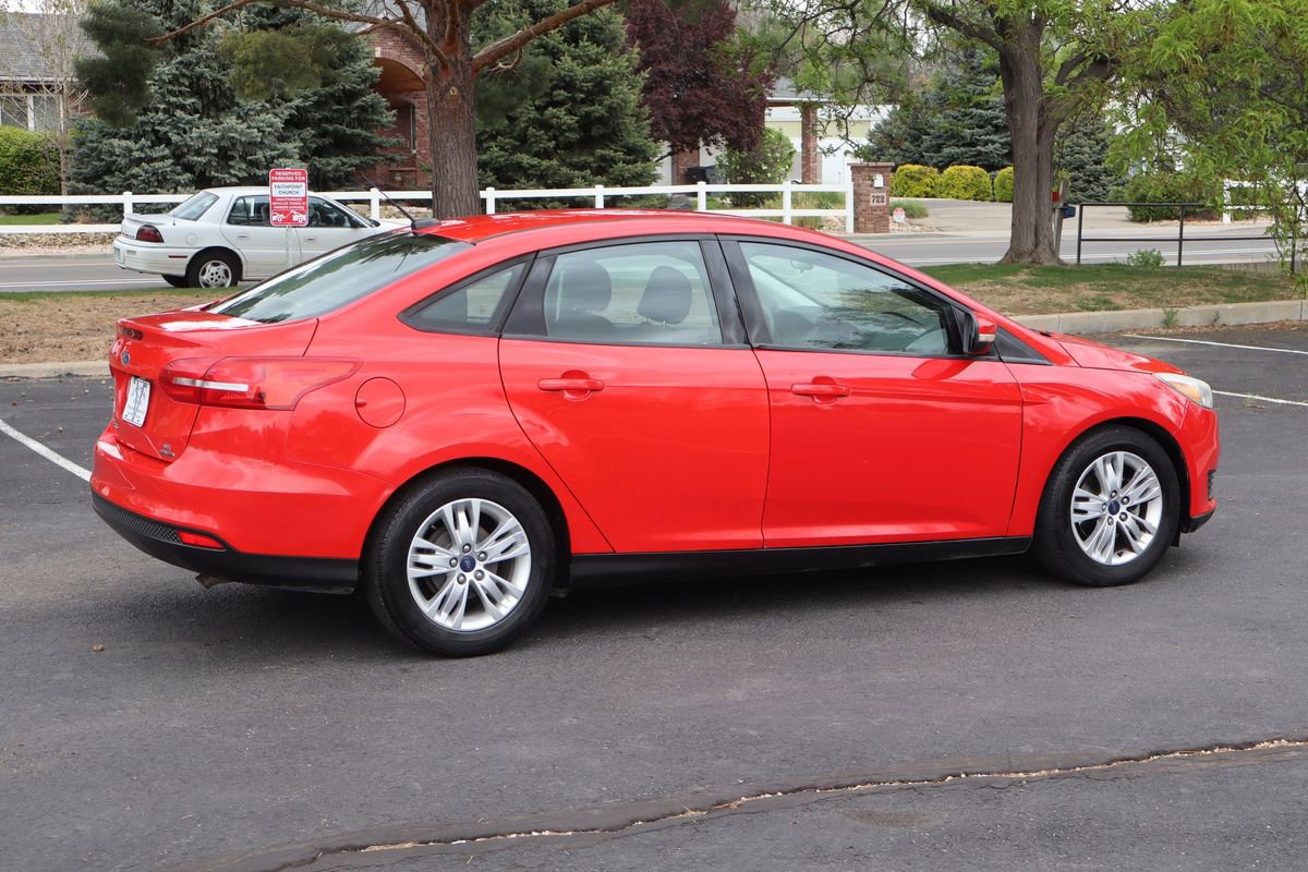 Used 2016 Ford Focus SE FWD image 4