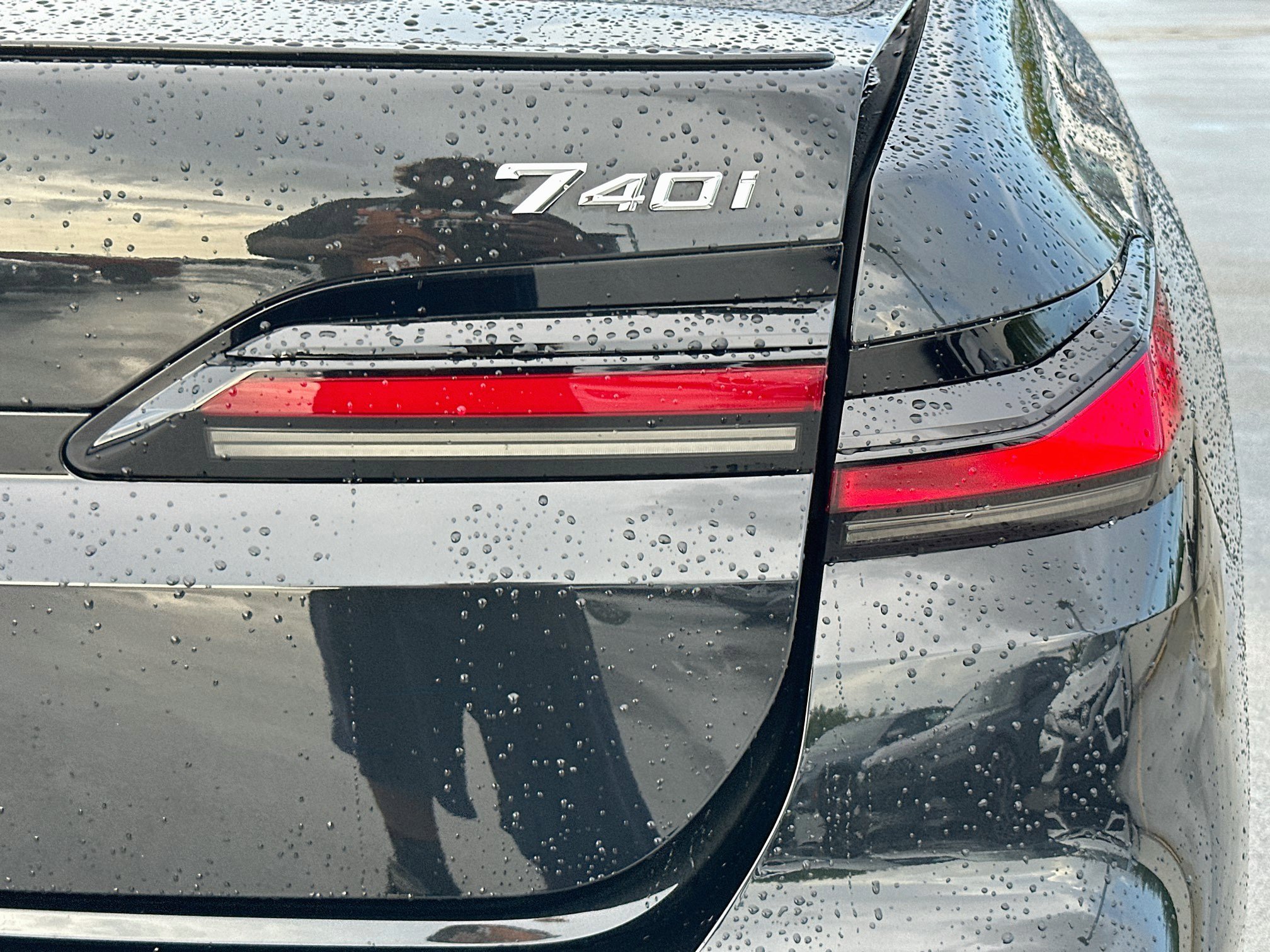 Certified 2024 BMW 740i RWD image 32
