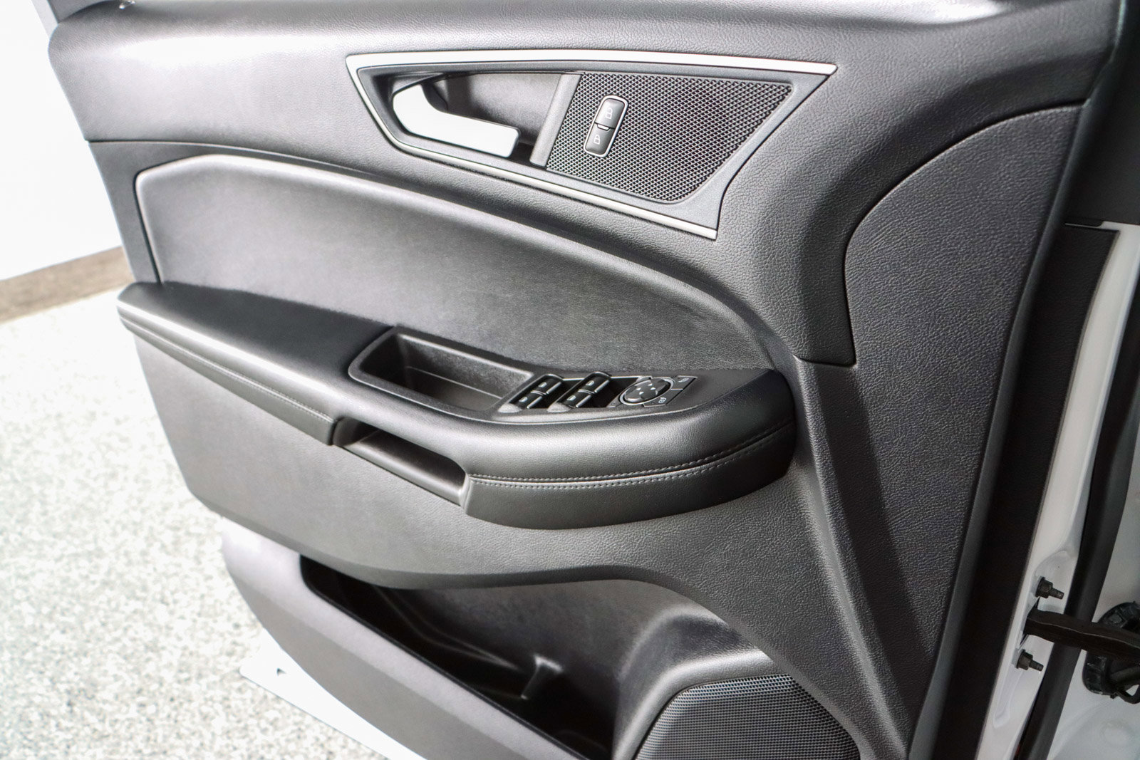 Used 2021 Ford Edge SEL image 21