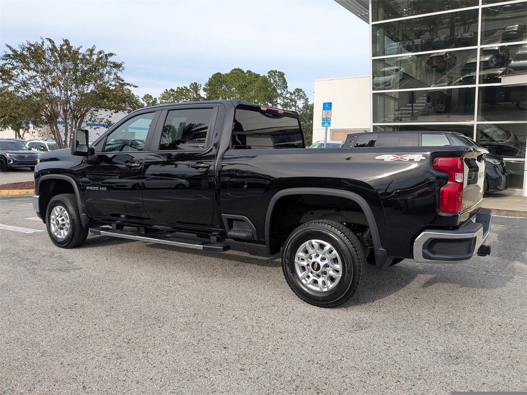 Used 2024 Chevrolet Silverado 2500 LT image 11