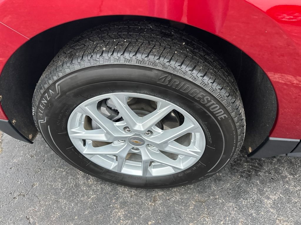 Certified 2024 Chevrolet Equinox LT w/ LPO, Floor Liner Package image 12