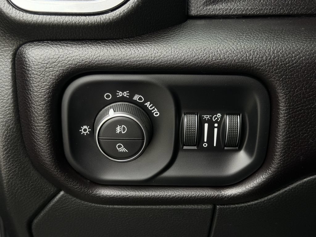Used 2023 RAM 2500 Laramie w/ Night Edition AWD/4WD image 24