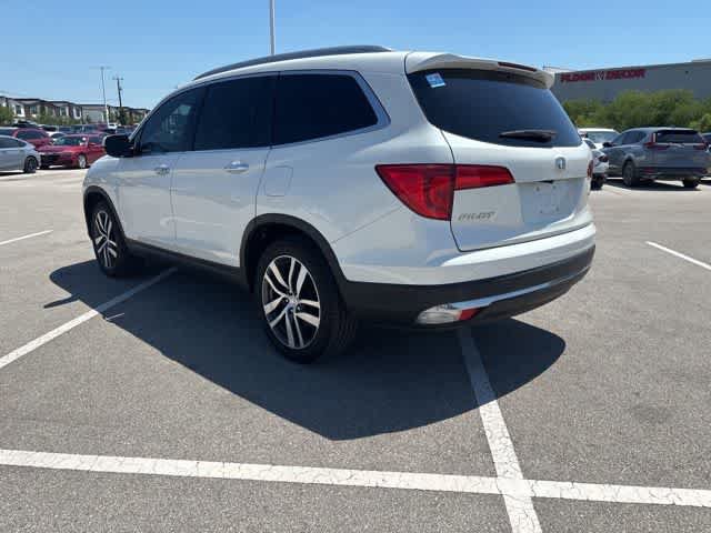 Used 2018 Honda Pilot Touring image 3