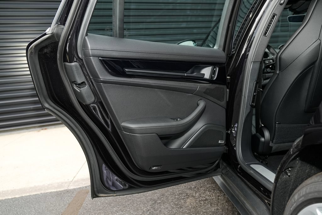 New 2026 Porsche Panamera 4 AWD/4WD image 33