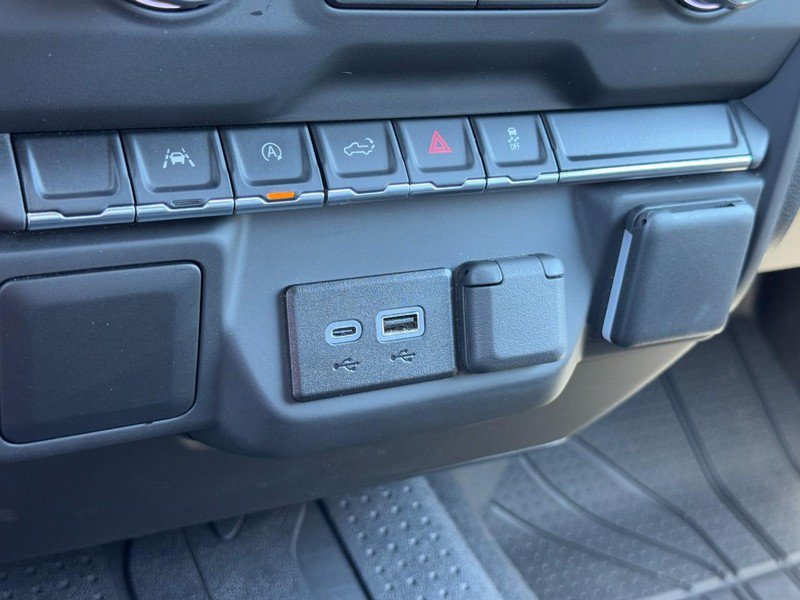 Used 2025 Chevrolet Silverado 1500 Custom AWD/4WD image 18