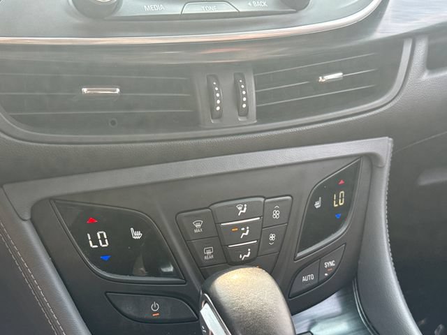 Used 2020 Buick Envision Essence w/ Experience Buick Package AWD/4WD image 19