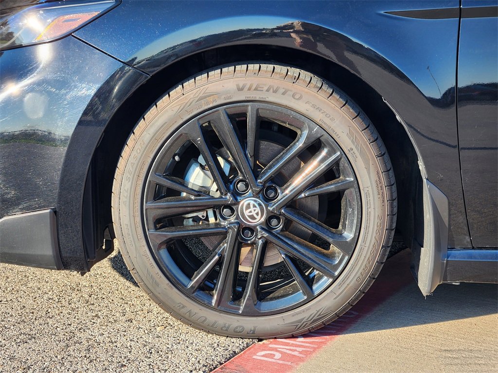 Used 2025 Toyota Camry SE image 7