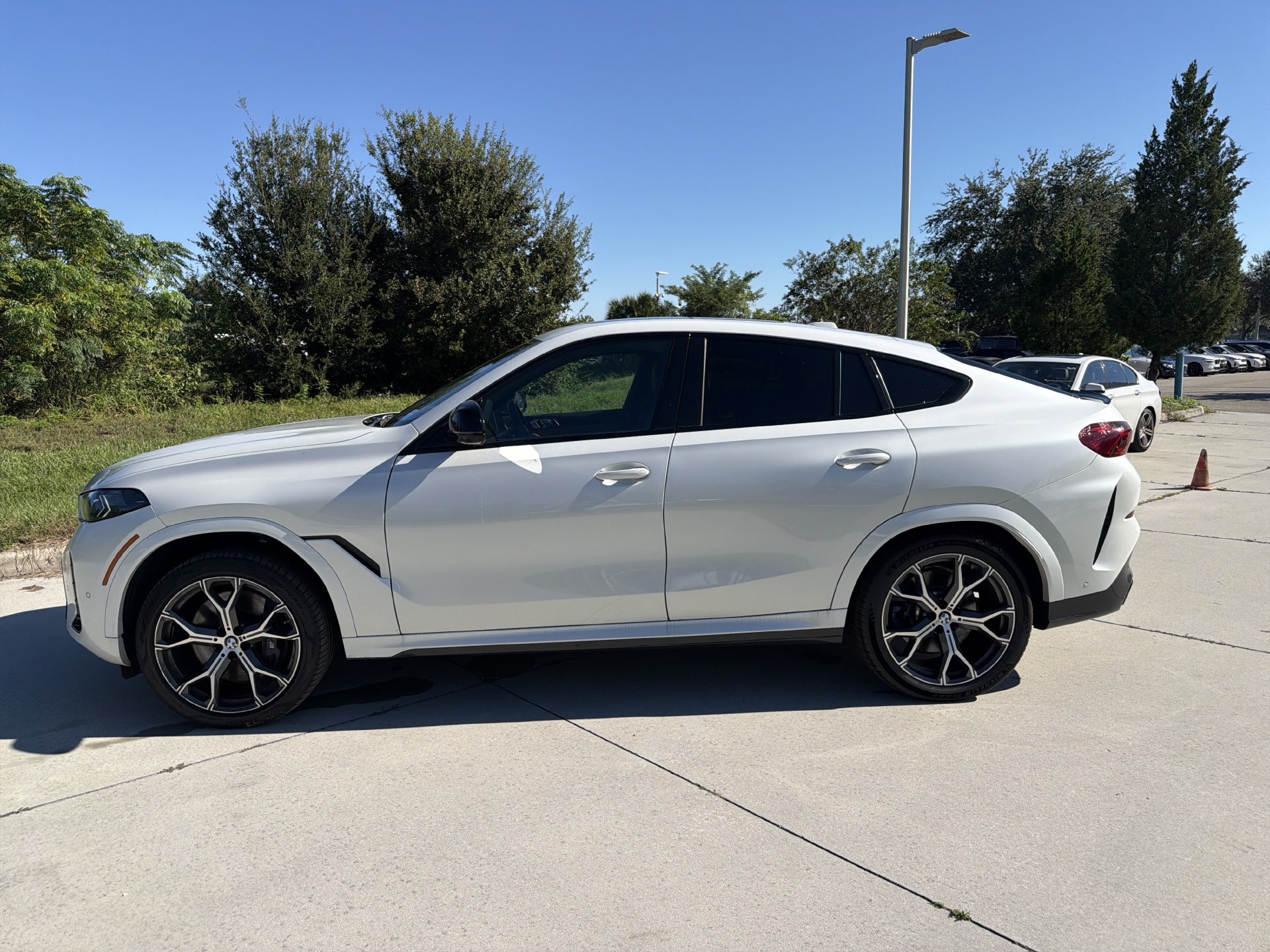 Certified 2026 BMW X6 M60i AWD/4WD image 7