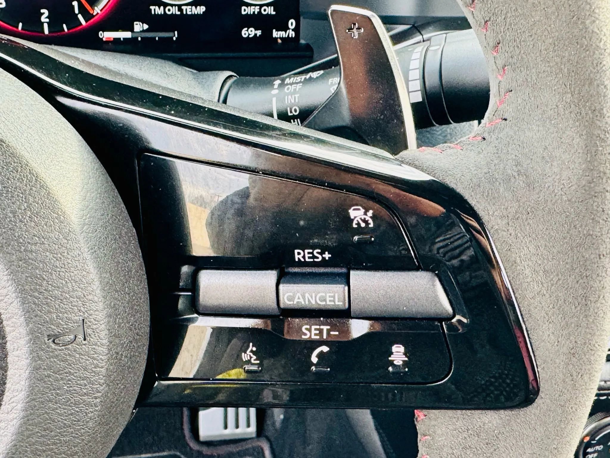 Used 2024 Nissan Z NISMO w/ Floor Mat Package image 52