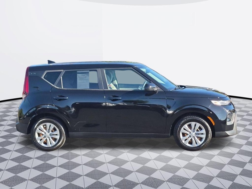 Used 2021 Kia Soul LX FWD image 7