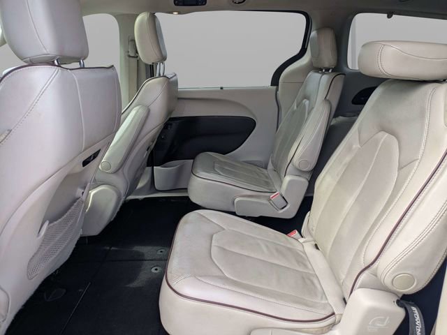 Used 2020 Chrysler Pacifica Limited FWD image 14